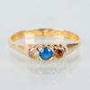 RING, 18k guld, med blå och vita stenar, 1900-talets mitt, svenska stämplar CFG