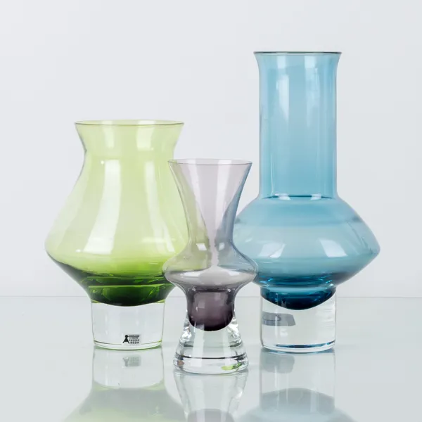 VASER, 3 st, glas, 1900-talets mitt