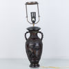 BORDSLAMPSFOT, brons, Kina, 1800-/1900-tal