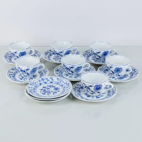 SERVISPORSLIN, 17 del, porslin, "lökmönstret", Meissen, 1900-tal