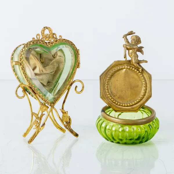 FICKURSSTÄLL, 2 st, mässing och glas, 1800-/1900-tal