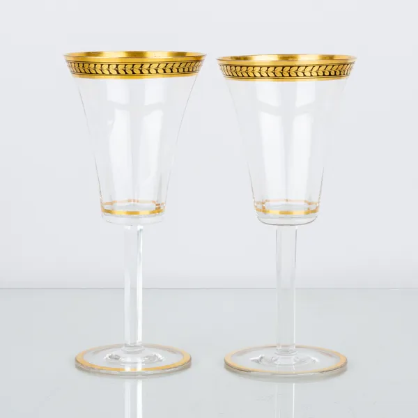 VINGLAS, 2 st, glas, förgylld dekor, sannolikt 1900-tal