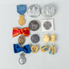 SAMLING MEDALJER OCH MYNT, 13 st, mestadels silver, 1900-tal