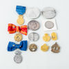 SAMLING MEDALJER OCH MYNT, 13 st, mestadels silver, 1900-tal