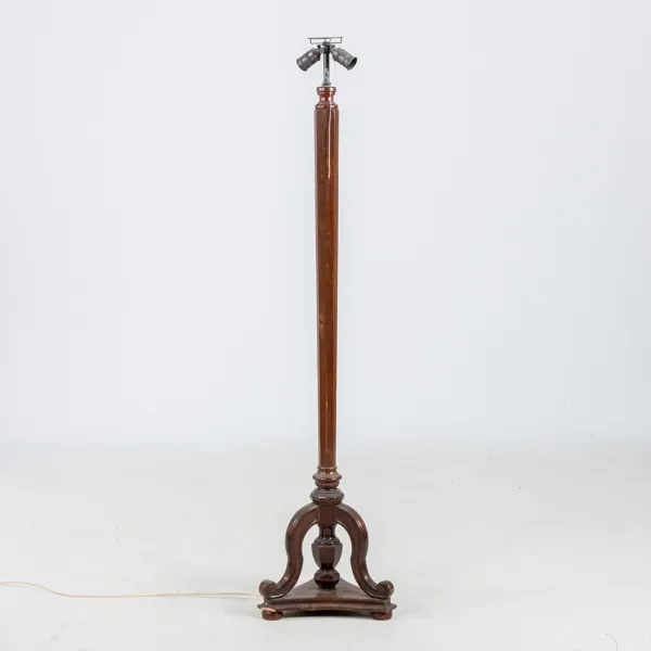 GOLVLAMPSFOT, 1920-/30-tal