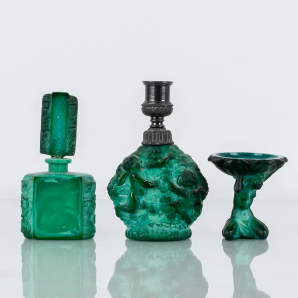 MALAKITGLAS, 3 del, 1900-talets första hälft