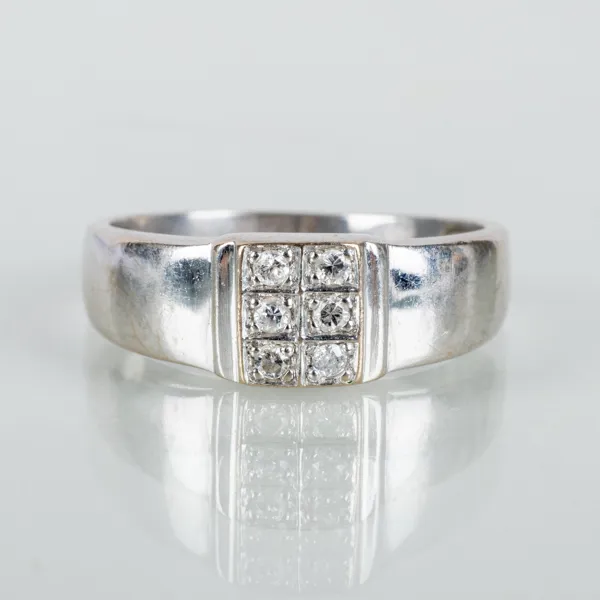 RING, 18k vitguld, med sex diamanter, sannolikt 1900-talets andra hälft 