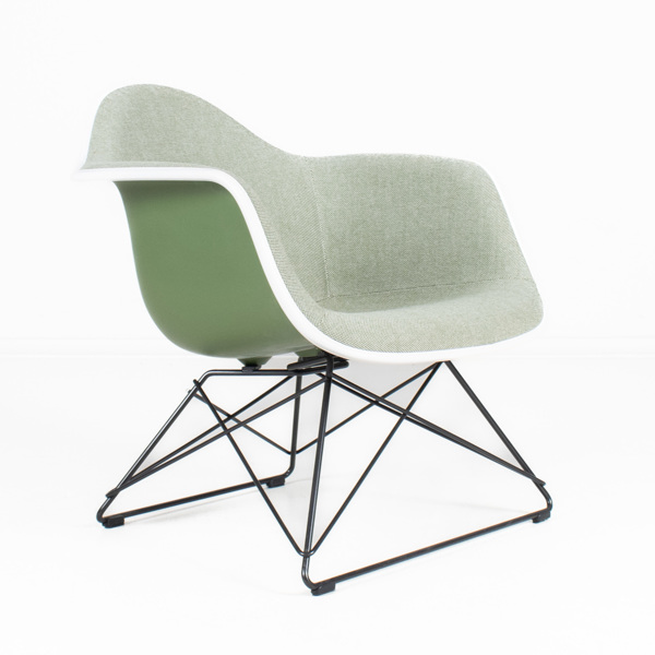 CHARLES OCH RAY EAMES, lounge fåtölj, "Eames Plastic armchair LAR", Vitra, 2019