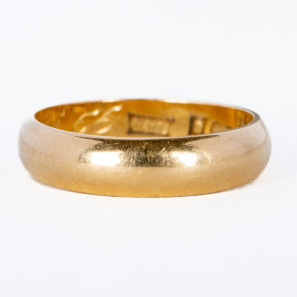 RING, 18k guld, vikt ca 3,7 g